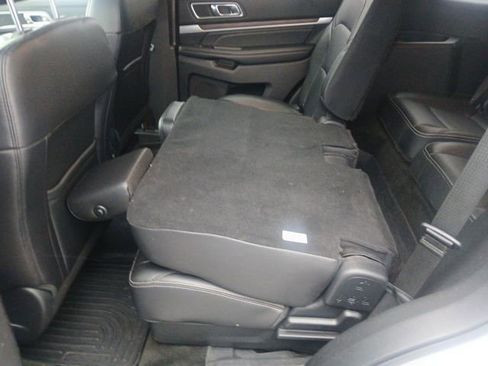 Certified 2018 Ford Explorer Limited image 44