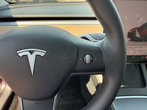 Used 2023 Tesla Model 3 Standard Range RWD image 28