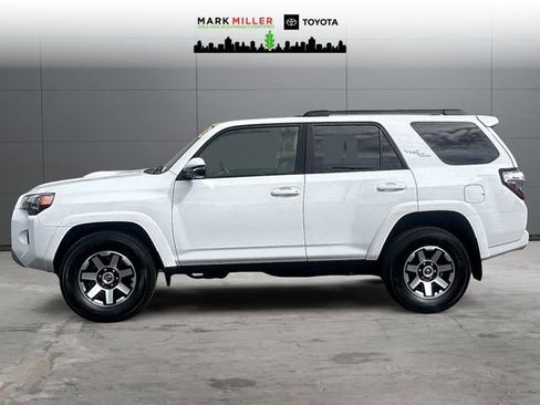 Certified 2023 Toyota 4Runner TRD Off-Road Premium w/ Moonroof Package image 2