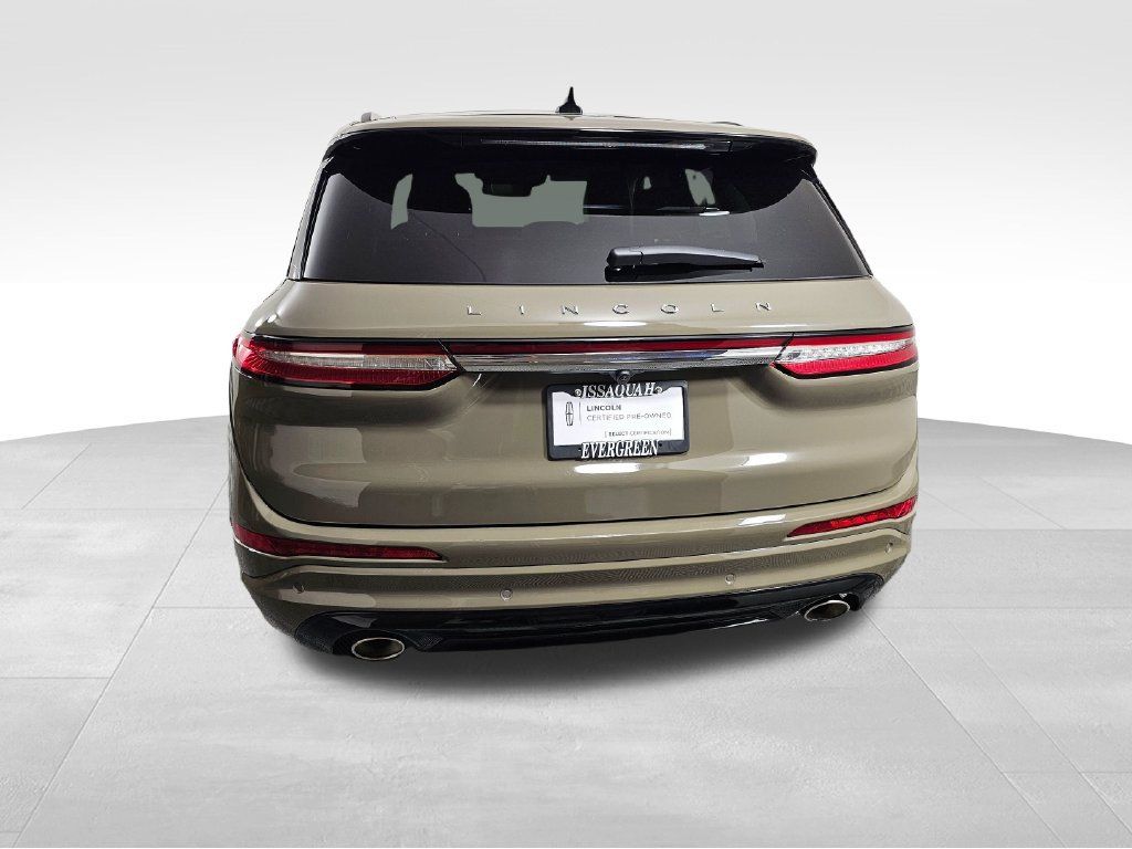 Certified 2025 Lincoln Corsair Grand Touring AWD/4WD image 6