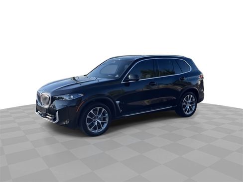 Used 2025 BMW X5 xDrive40i image 4