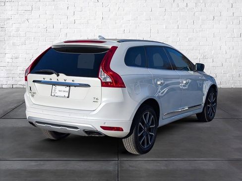 Used 2017 Volvo XC60 T6 Dynamic w/ Preferred Option Package image 7