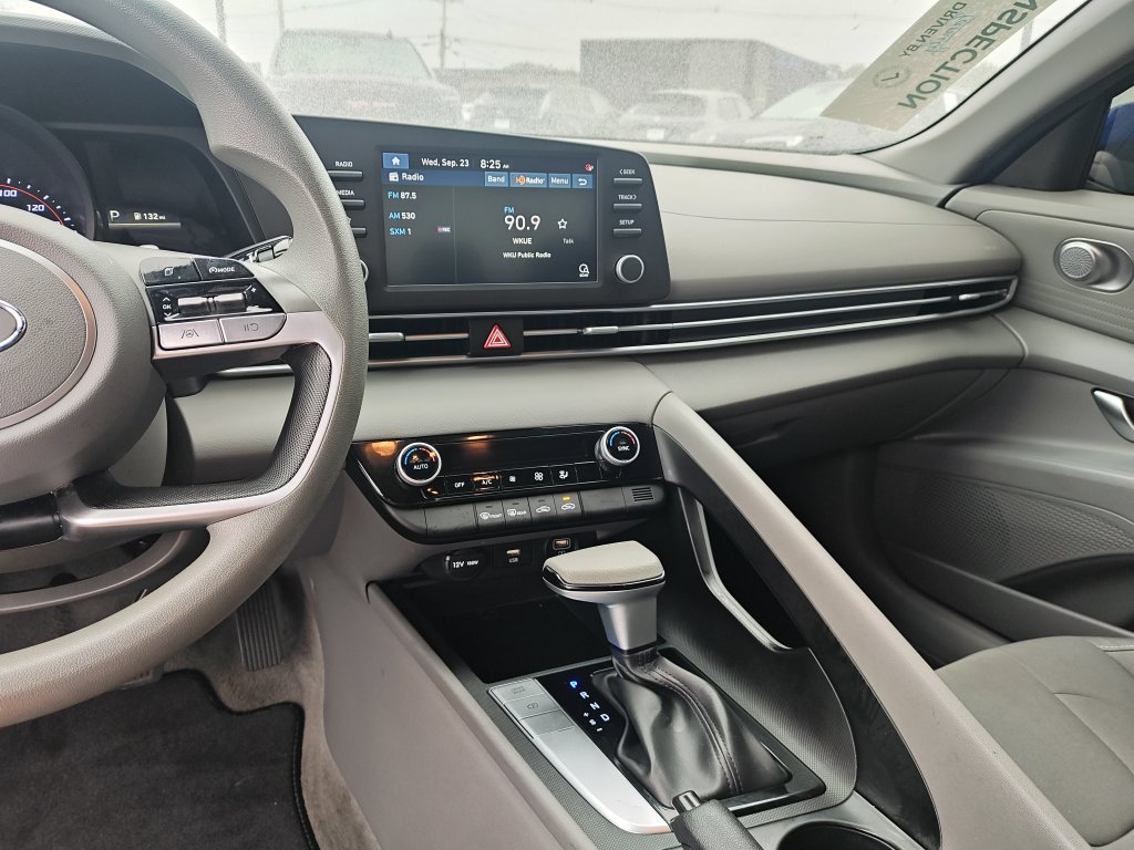 Used 2023 Hyundai Elantra SEL FWD image 20