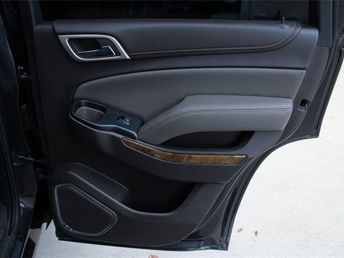 Used 2017 GMC Yukon Denali w/ Open Road Package image 34