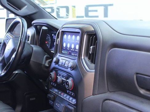 Used 2022 Chevrolet Silverado 1500 High Country image 10