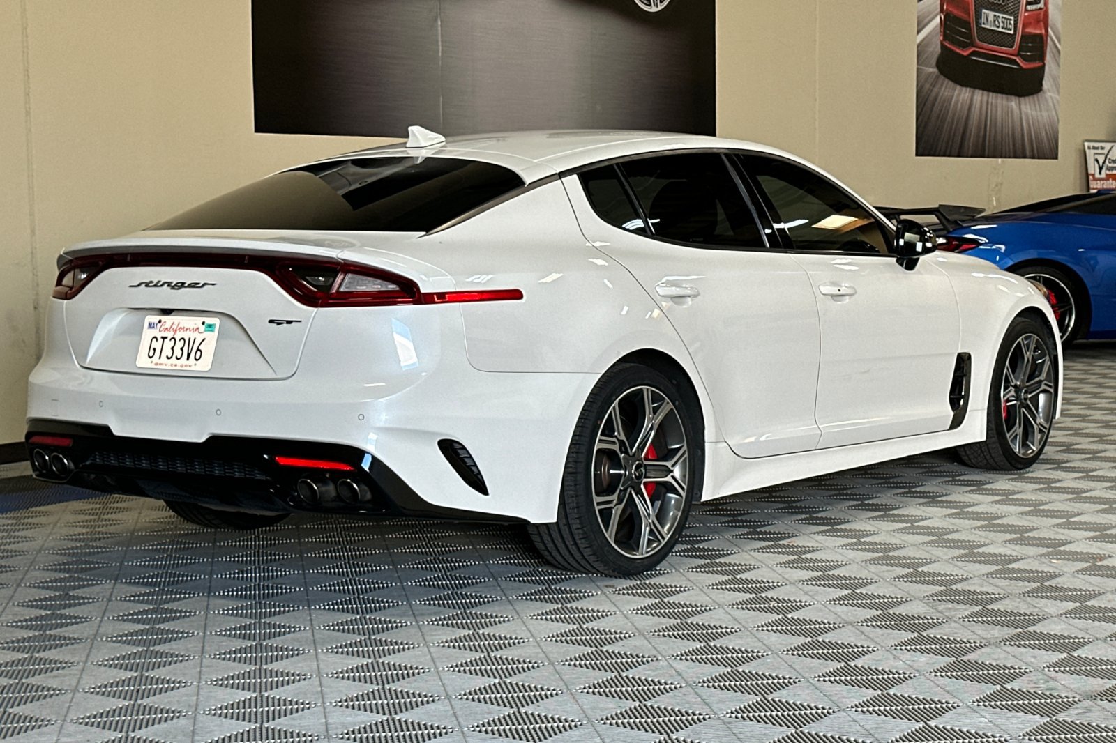 Used 2019 Kia Stinger GT RWD image 4