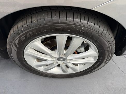Used 2013 Hyundai Tucson Limited w/ Premium Pkg FWD image 9