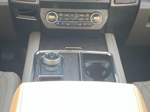 Used 2019 Ford Expedition Max Limited w/ Driver Assistance Package RWD image 18
