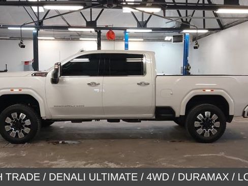 Used 2022 GMC Sierra 2500 Denali w/ Denali Ultimate Package AWD/4WD image 46