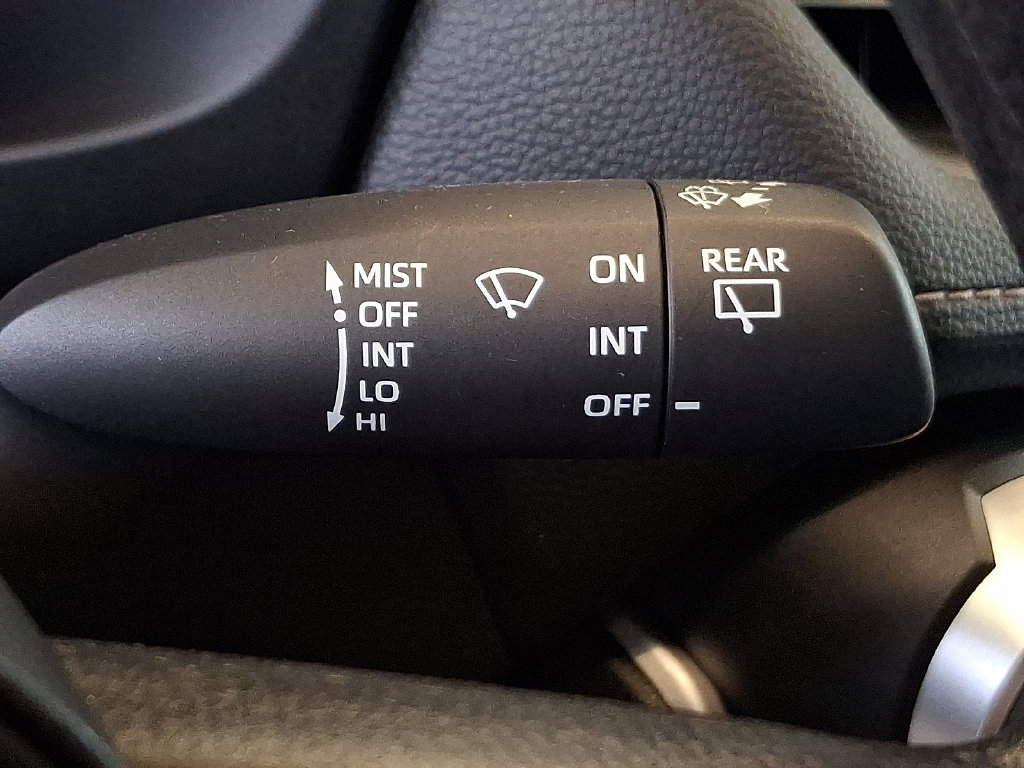 Used 2023 Toyota RAV4 LE FWD image 27