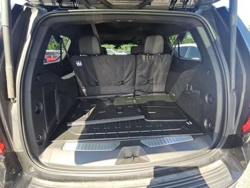 Used 2025 GMC Yukon XL Denali w/ Sun & Power Step Package AWD/4WD image 6