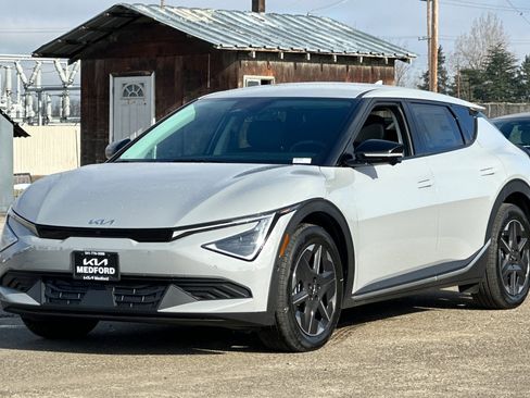 New 2025 Kia EV6 Light image 9