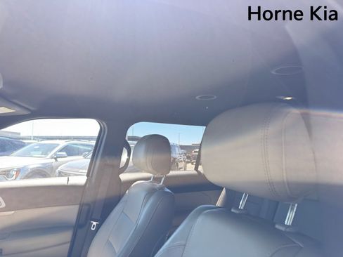 Used 2013 Ford Explorer XLT FWD image 24