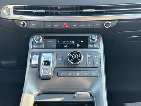Used 2025 Hyundai Palisade Calligraphy AWD/4WD image 26