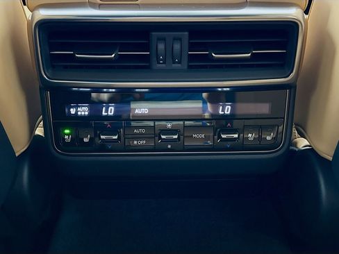 New 2026 Lexus LX 600 4WD w/ Luxury Package image 18