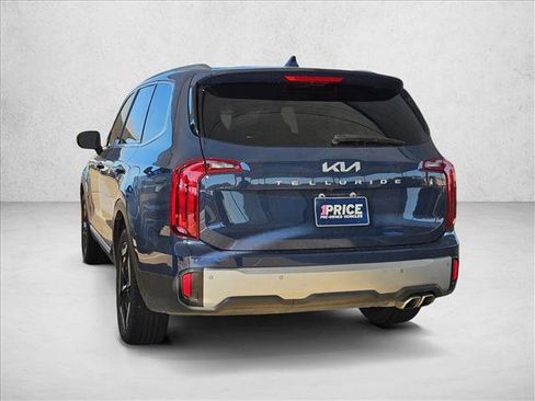 Used 2024 Kia Telluride S w/ S Sunroof Package image 7