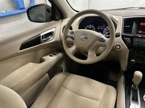Used 2015 Nissan Pathfinder S FWD image 12