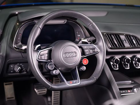 Used 2018 Audi R8 V10 plus image 40