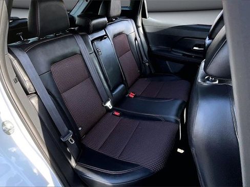 Certified 2025 Nissan Kicks SR image 24