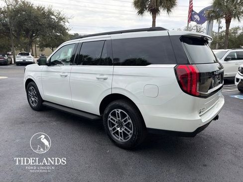 New 2026 Ford Expedition Active image 5