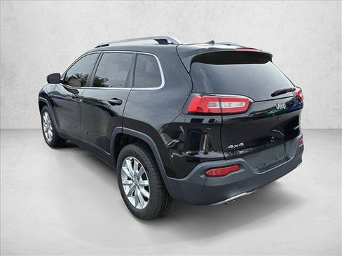 Used 2017 Jeep Cherokee Limited AWD/4WD image 4