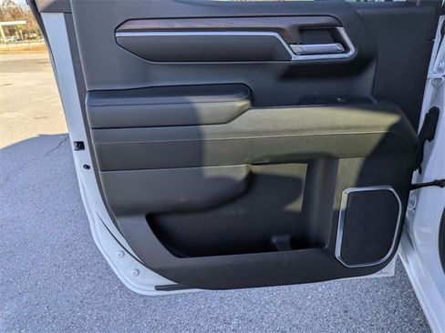 Used 2024 GMC Sierra 1500 SLT image 21