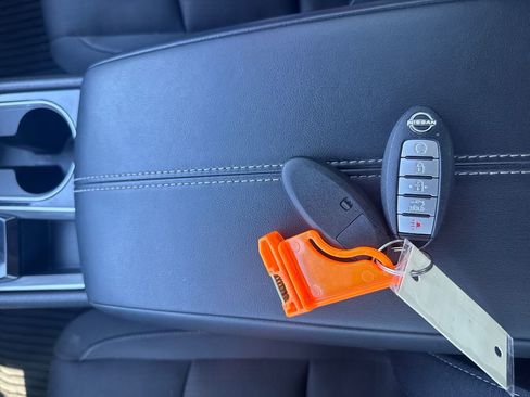 Used 2024 Nissan Altima 2.5 SV image 28