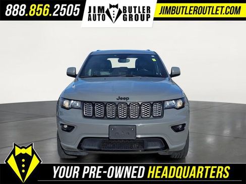 Used 2019 Jeep Grand Cherokee Altitude image 28