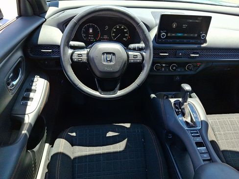 Used 2023 Honda HR-V Sport image 11