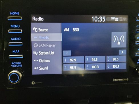 Used 2021 Toyota Camry SE image 25