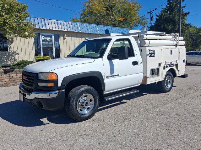 Used 2005 GMC Sierra 2500 W/T RWD image 7