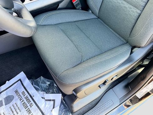 Certified 2025 RAM 1500 Big Horn AWD/4WD image 19