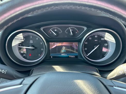 Used 2019 Buick Envision Essence FWD image 24