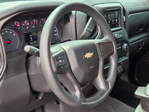 Used 2020 Chevrolet Silverado 1500 Custom w/ Custom Value Package RWD image 18