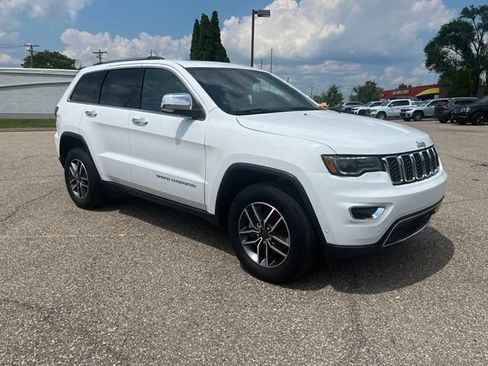 Used 2022 Jeep Grand Cherokee Limited w/ Trailer Tow Group IV AWD/4WD image 8