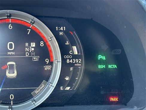 Used 2018 Lexus LC 500 500 image 31