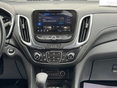 Used 2022 Chevrolet Equinox Premier w/ LPO, Floor Liner Package AWD/4WD image 13