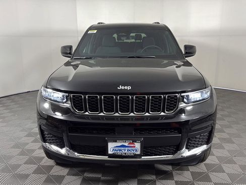 New 2025 Jeep Grand Cherokee L Laredo image 3