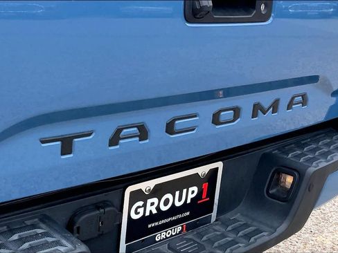 Used 2019 Toyota Tacoma TRD Sport w/ Technology Package RWD image 30