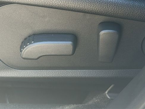 Used 2025 Subaru Forester Sport image 30