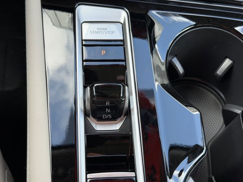 New 2026 Volkswagen Atlas SE FWD image 23