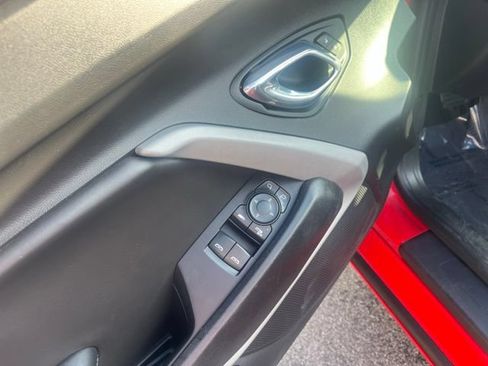 Used 2019 Chevrolet Camaro LT RWD image 14