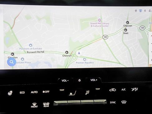 Used 2024 Toyota bZ4X Limited image 27