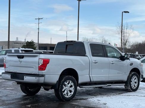 Used 2016 Nissan Titan XD image 37