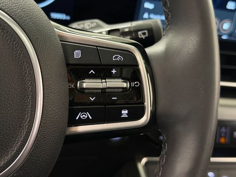 Used 2025 Kia Carnival SX Prestige FWD image 15