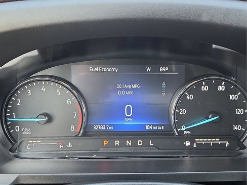 Used 2022 Ford Explorer XLT w/ Equipment Group 202A AWD/4WD image 23