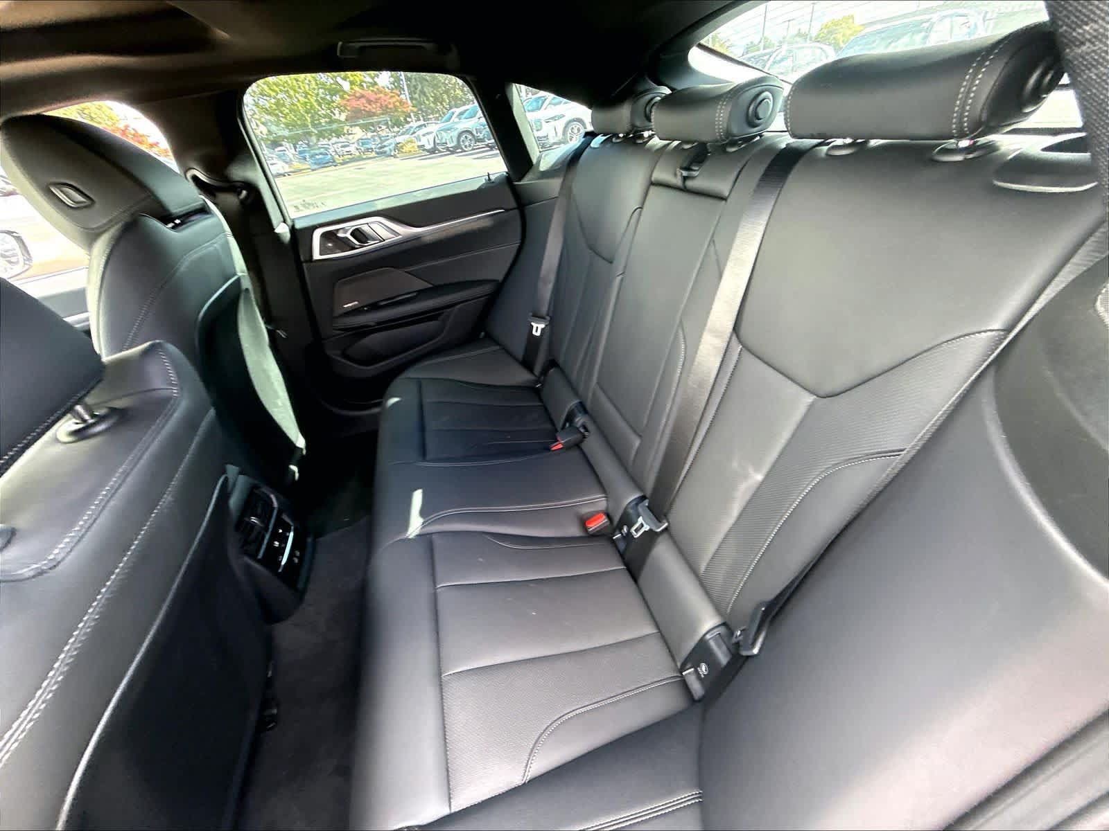 Used 2025 BMW i4 eDrive40 w/ Premium Package RWD image 23