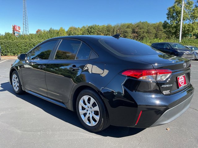 Used 2025 Toyota Corolla LE w/ Convenience Package FWD image 9
