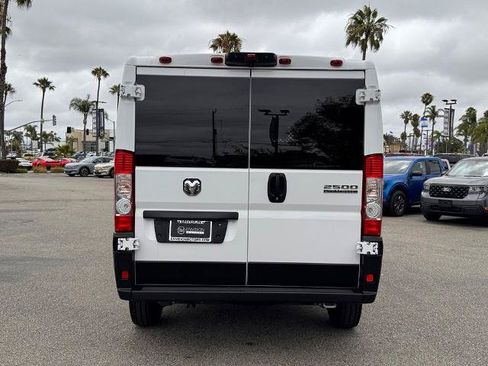 Used 2023 RAM ProMaster 2500 FWD image 11
