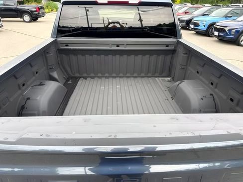 Used 2021 Chevrolet Silverado 1500 LT Trail Boss AWD/4WD image 7